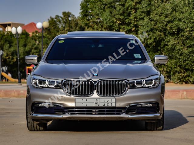 2016 بي ام دبليو الفئة السابعة 730 إل أي