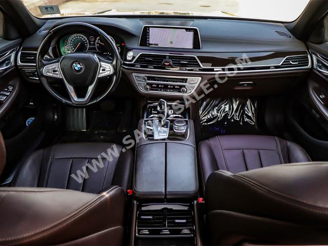 2016 بي ام دبليو الفئة السابعة 730 إل أي