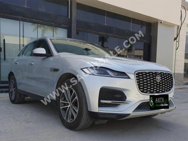 2021 جاكوار اف-بيس