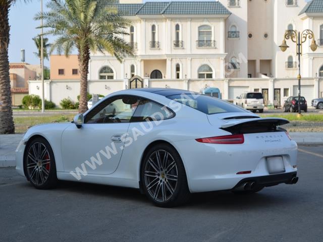 2015 بورش 911 كاريرا اس