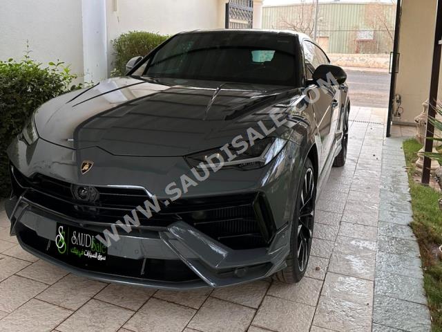 2023 لمبرجيني اوروس اس