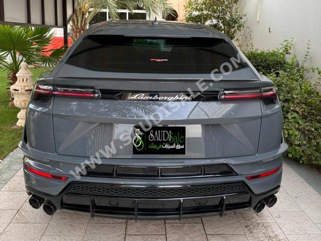 2023 لمبرجيني اوروس اس