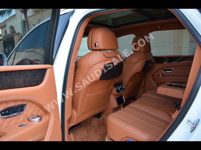 2021 بنتلي بنتايجا