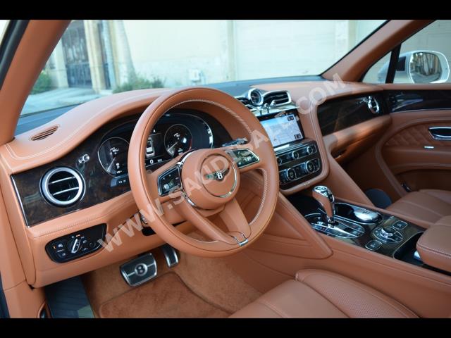 2021 بنتلي بنتايجا