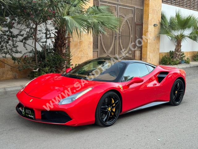 2017 فيراري 488 جي تي بي