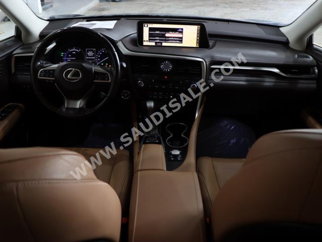 2017 لكزس أر إكس 450 هابرد