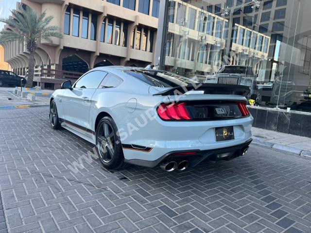 2021 فورد موستانغ ماك 1