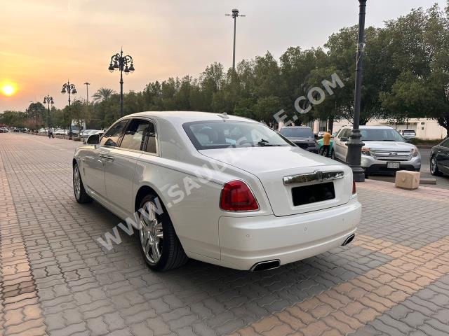 2017 رولز رويس قوست