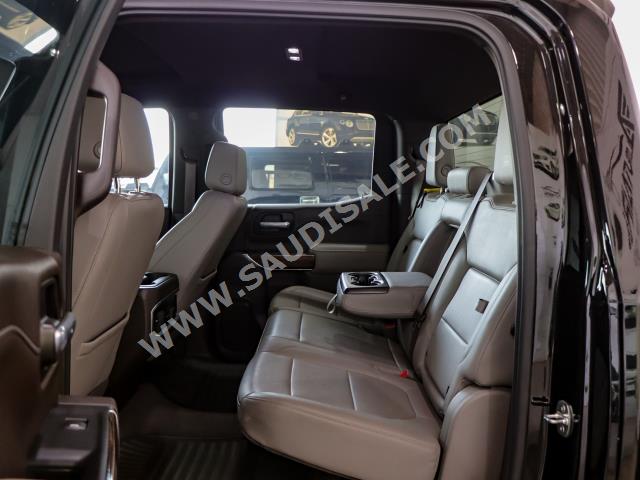 2021 جي ام سي سييرا اليفيشن