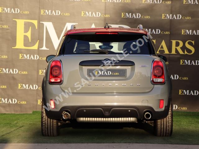 2020 Mini Country Man