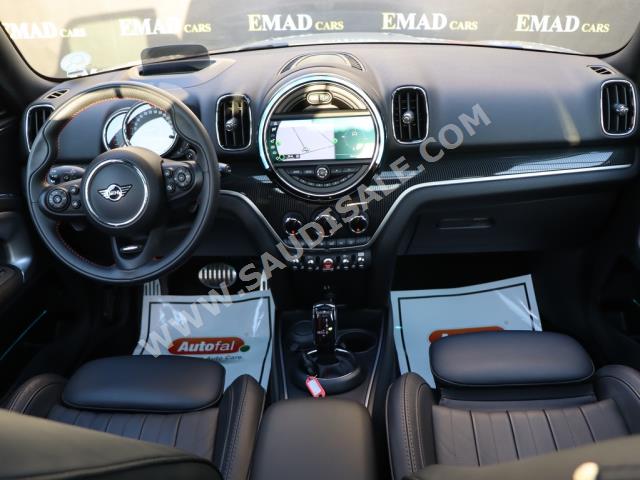 2020 Mini Country Man
