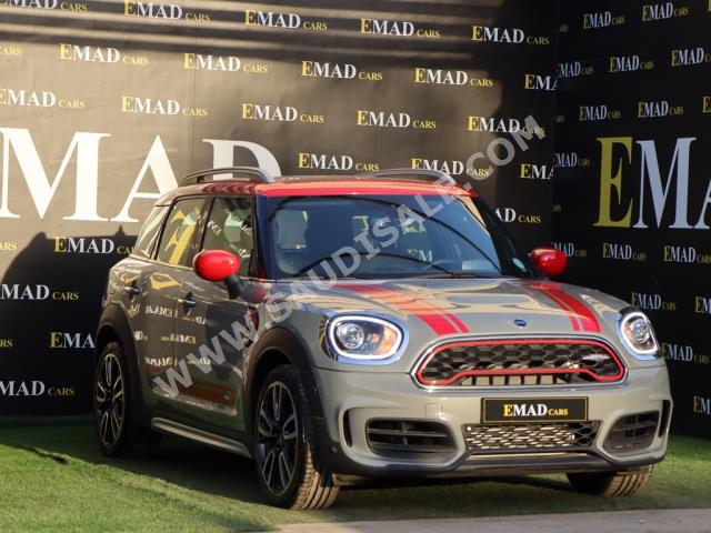 2020 Mini Country Man