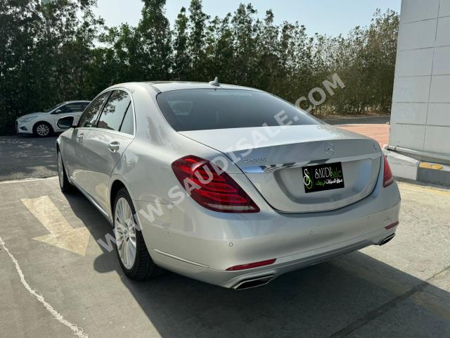 2016 مرسيدس - بنز إس 400