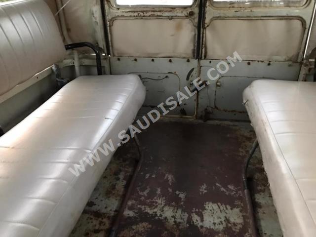 1978 تويوتا لاند كروزر ربع