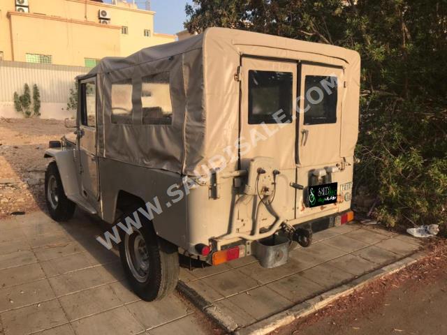 1978 تويوتا لاند كروزر ربع