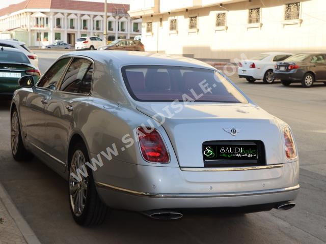 2014 بنتلي مولسان