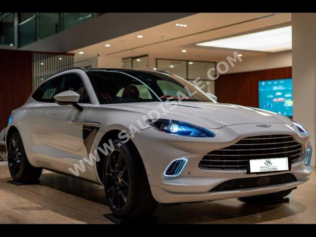 2021 استون مارتن دي بي اكس 550