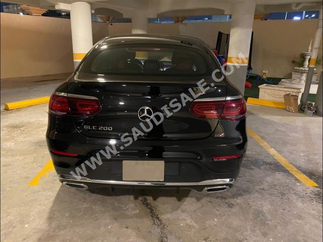 2021 مرسيدس - بنز جي إل سي 200