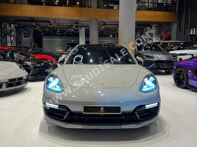 2018 بورش بانميرا توربو