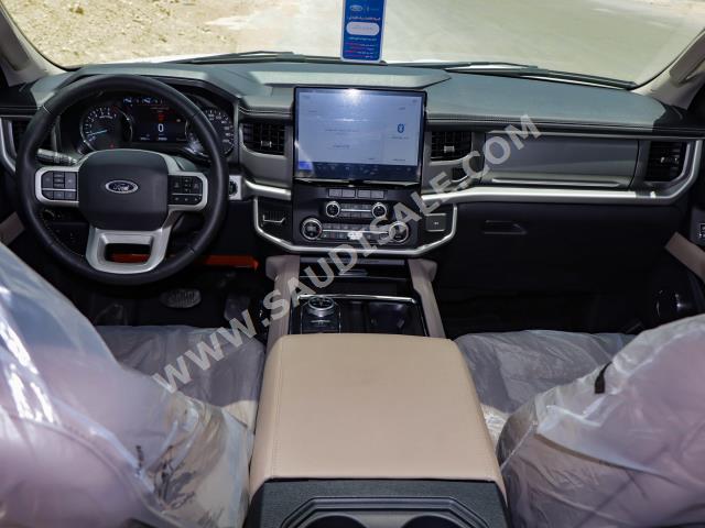 2022 فورد اكسبيديشن اكس ال تي