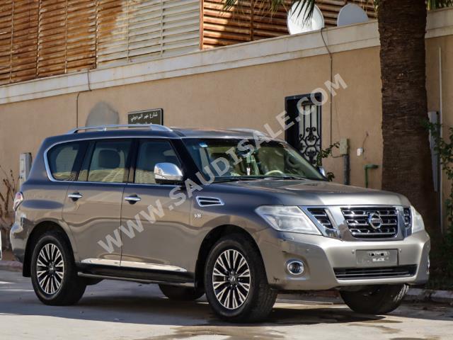 2016 نيسان باترول بلاتينيوم