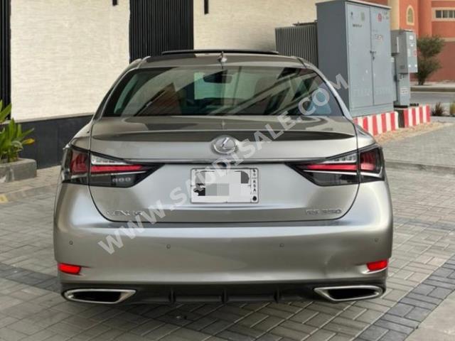 2019 لكزس جي إس 350