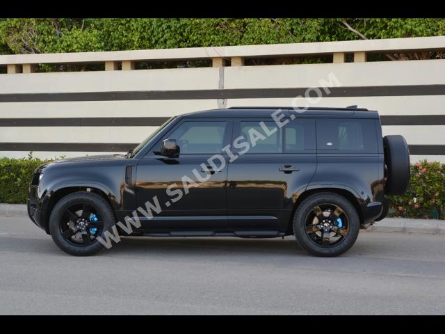 2023 لاند روفر ديفيندر 110 ادفانتشر