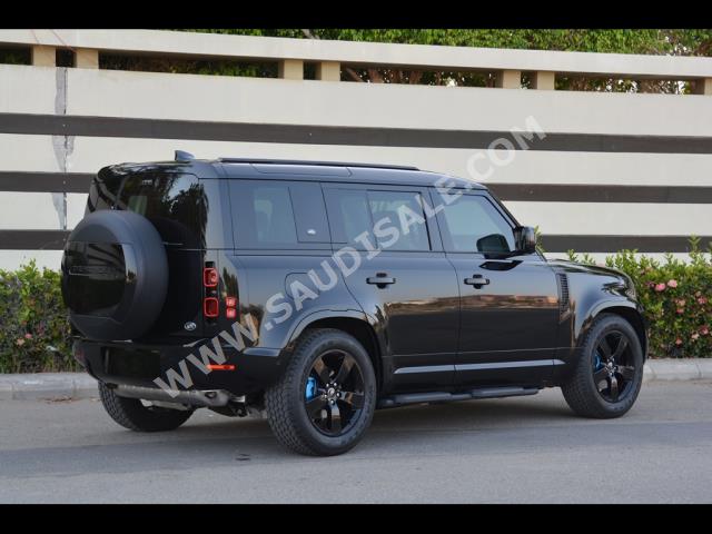 2023 لاند روفر ديفيندر 110 ادفانتشر
