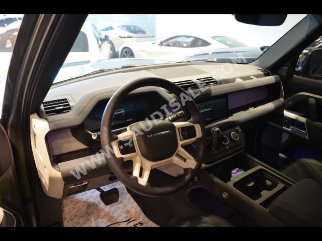 2023 لاند روفر ديفيندر اتش اس اي