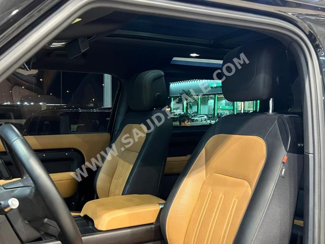 2021 لاند روفر ديفيندر اكس