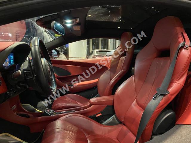 2017 مكلارين 570 جي تي