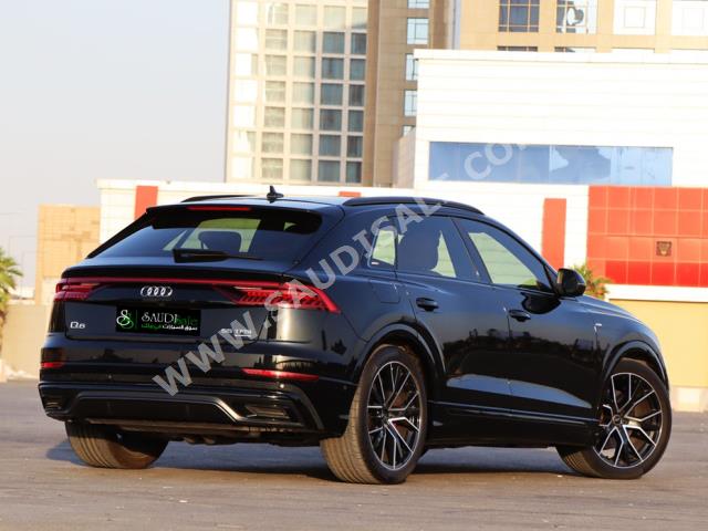 2022 اودي كيو 8 اس لاين