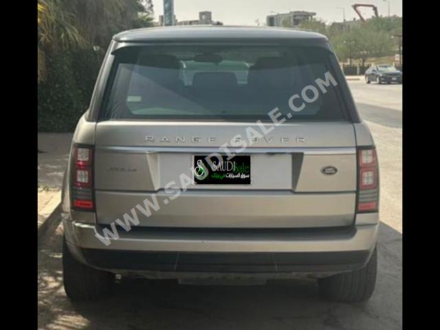 2015 لاند روفر رينج روفر فوج