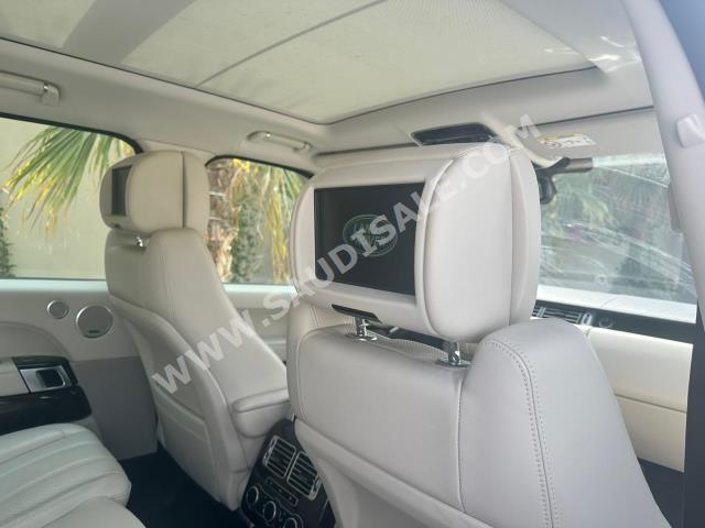 2015 لاند روفر رينج روفر فوج