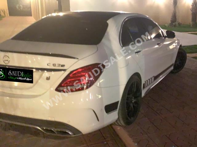 2016 مرسيدس - بنز سي 63إٍس أي إم جي