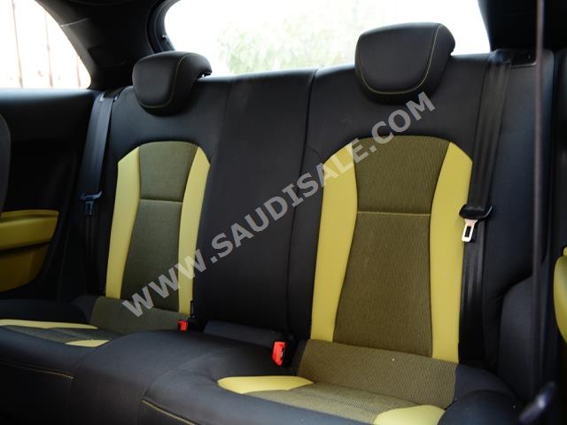 2011 اودي اي 1 اس لاين