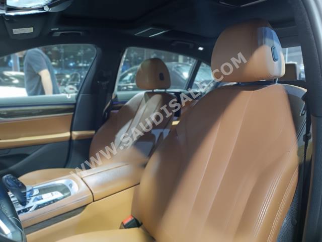 2018 بي ام دبليو الفئة السابعة 730 إل أي