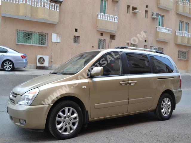 2010 Kia Carnival
