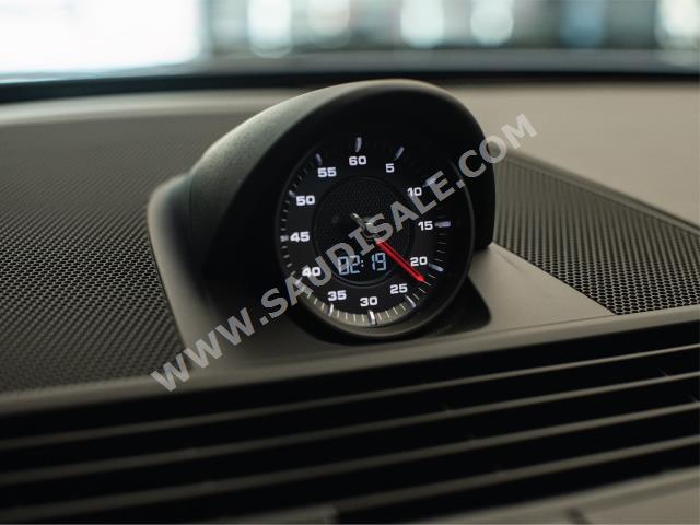 2019 Porsche Panamera 4S