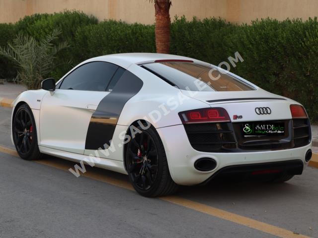 2011 اودي ار 8