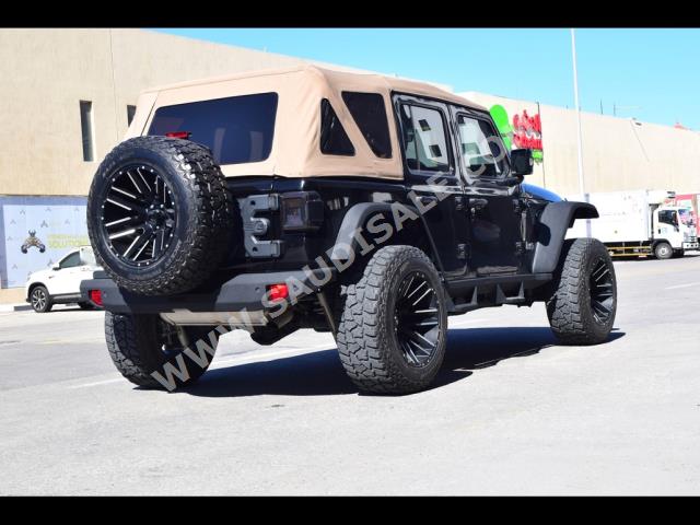 2020 جييب رانجلر سبورت