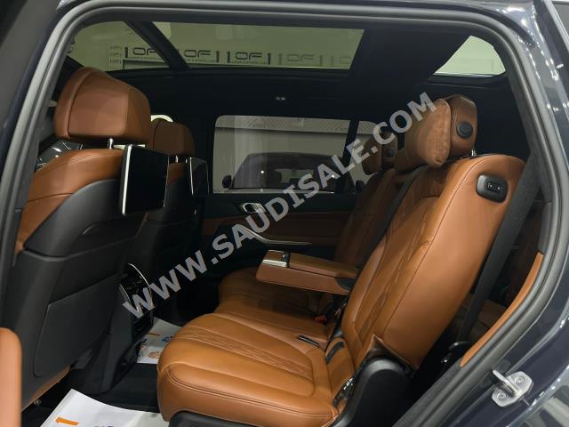 2022 بي ام دبليو الفئة اكس 7