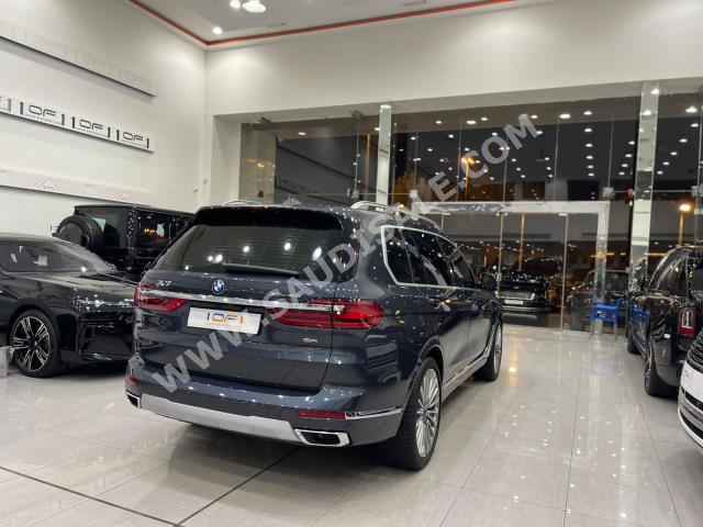 2022 بي ام دبليو الفئة اكس 7