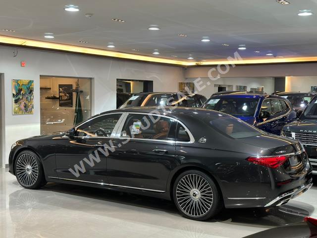 2023 مرسيدس - بنز إس 580 مايباخ
