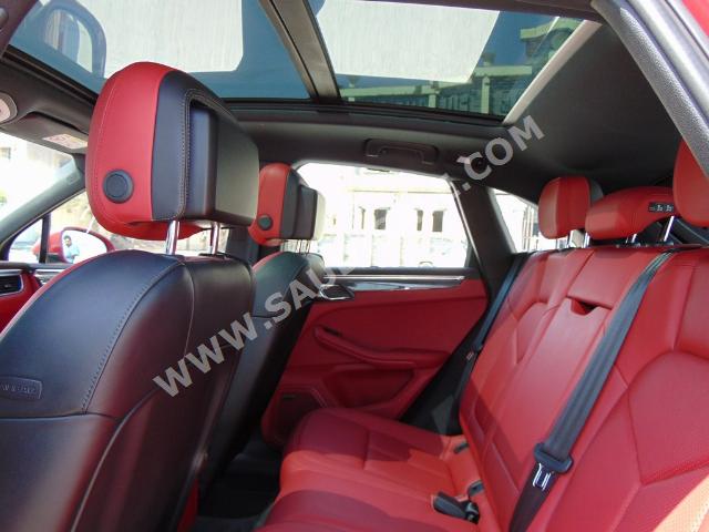 2015 Porsche Macan S