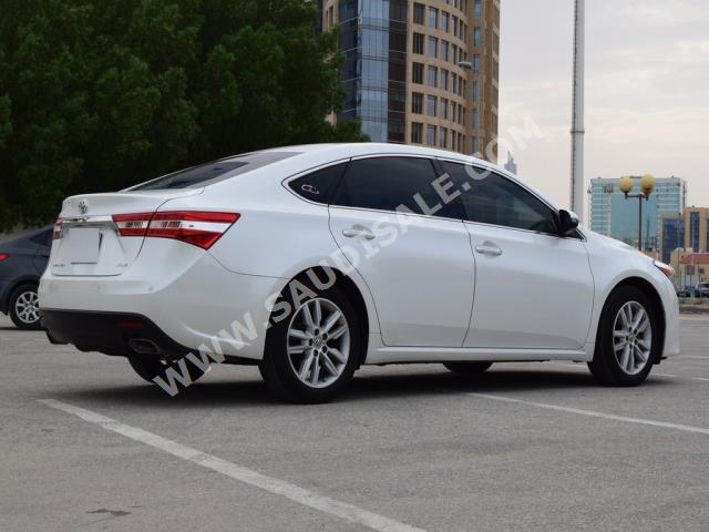 2013 تويوتا افالون اكس ال