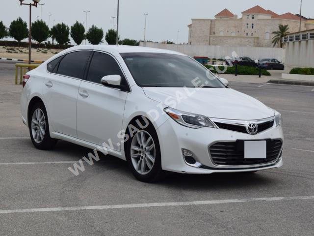 2013 تويوتا افالون اكس ال
