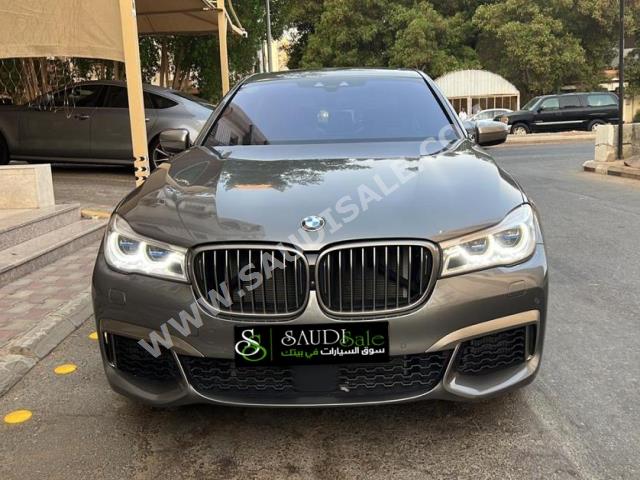 2018 بي ام دبليو الفئة السابعة 760 إل أي