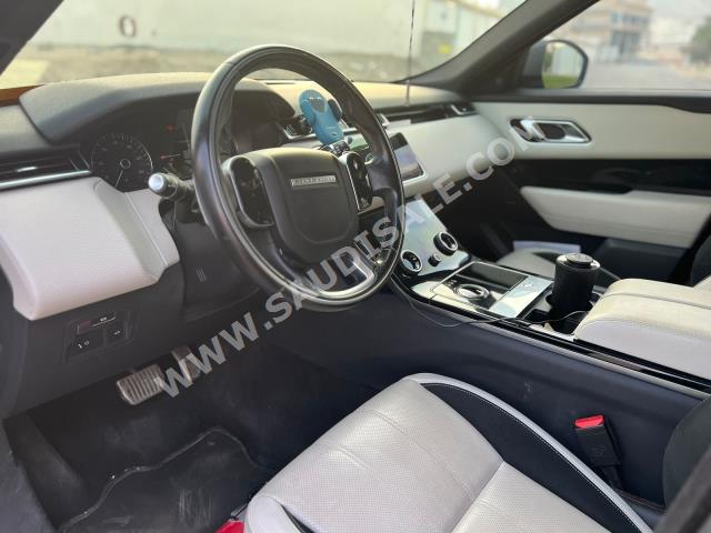 2018 لاند روفر رينج روفر فيلار أر - دايناميك