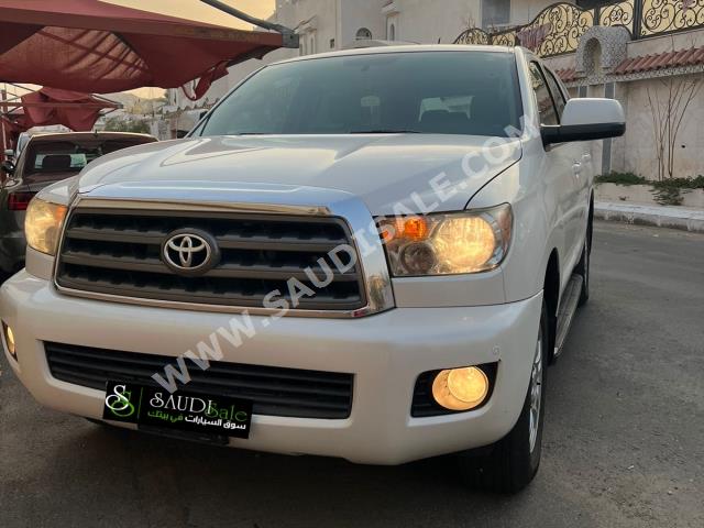 2016 تويوتا سكويا